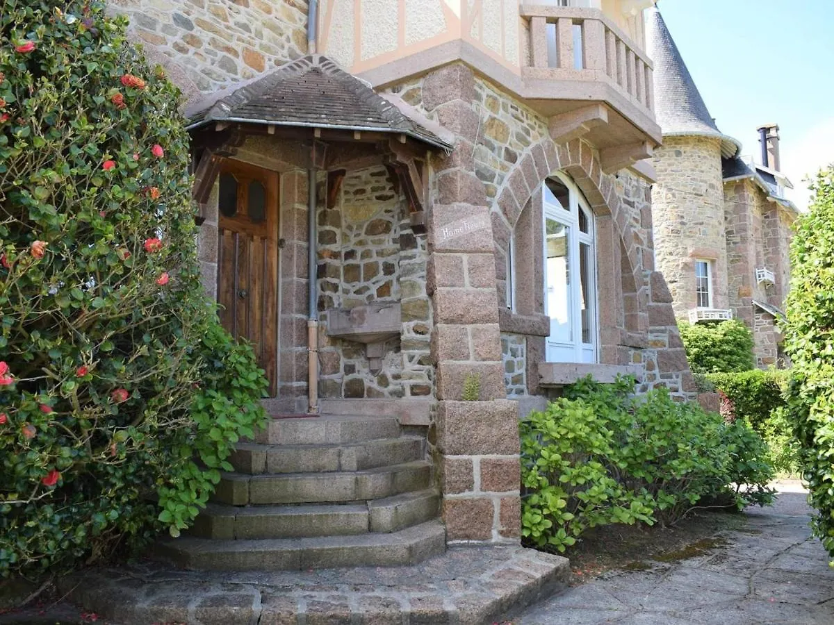 Dom wakacyjny Villa 13 Pers Avec Jardin, Wifi, Animaux Admis A Perros-Guirec - Fr-1-368-169